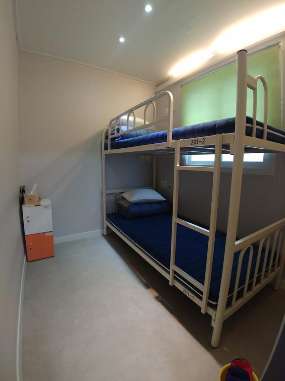 Bomgoro Guesthouse Тегу Екстериор снимка