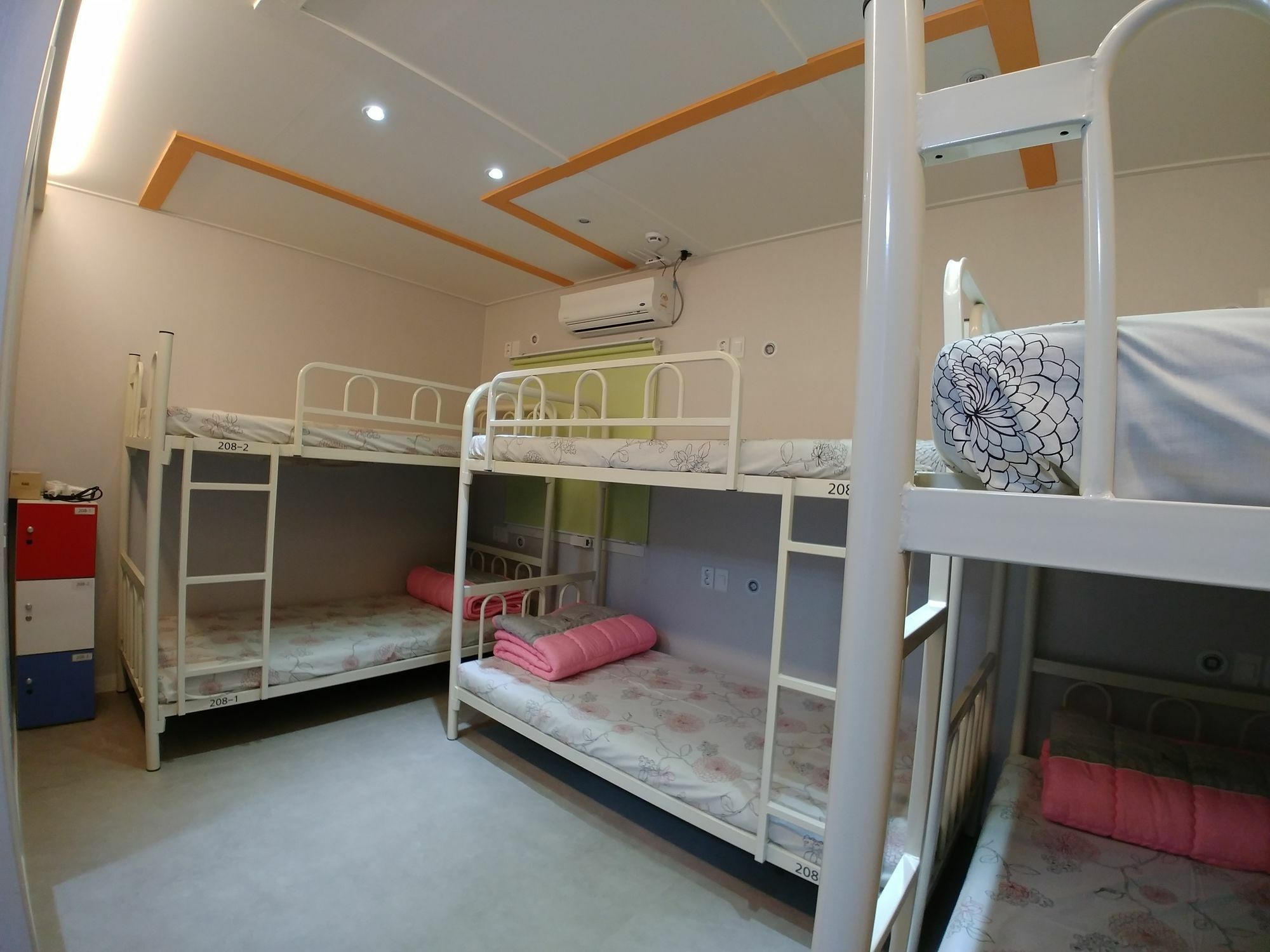 Bomgoro Guesthouse Тегу Екстериор снимка